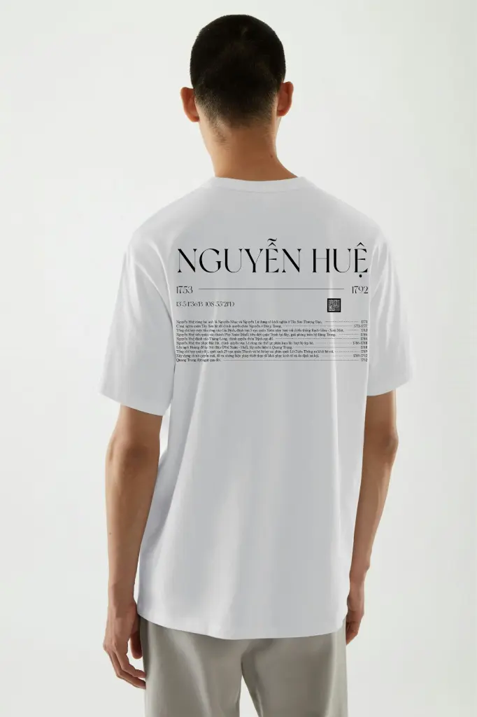 unsplash_TysFvOl78u0_t-shirt.webp